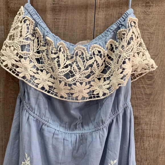 Dress - Picture 2 of 4